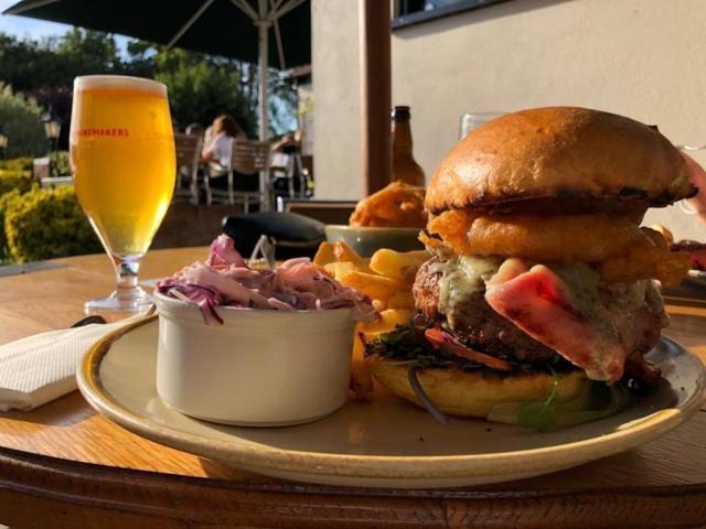 The Black Horse Inn Maidstone Dış mekan fotoğraf